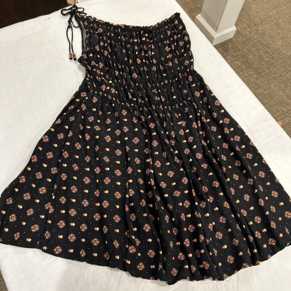 Free People All Mine Black One Shoulder Smocked Mini Dress S Floral Boho - Picture 3 of 9
